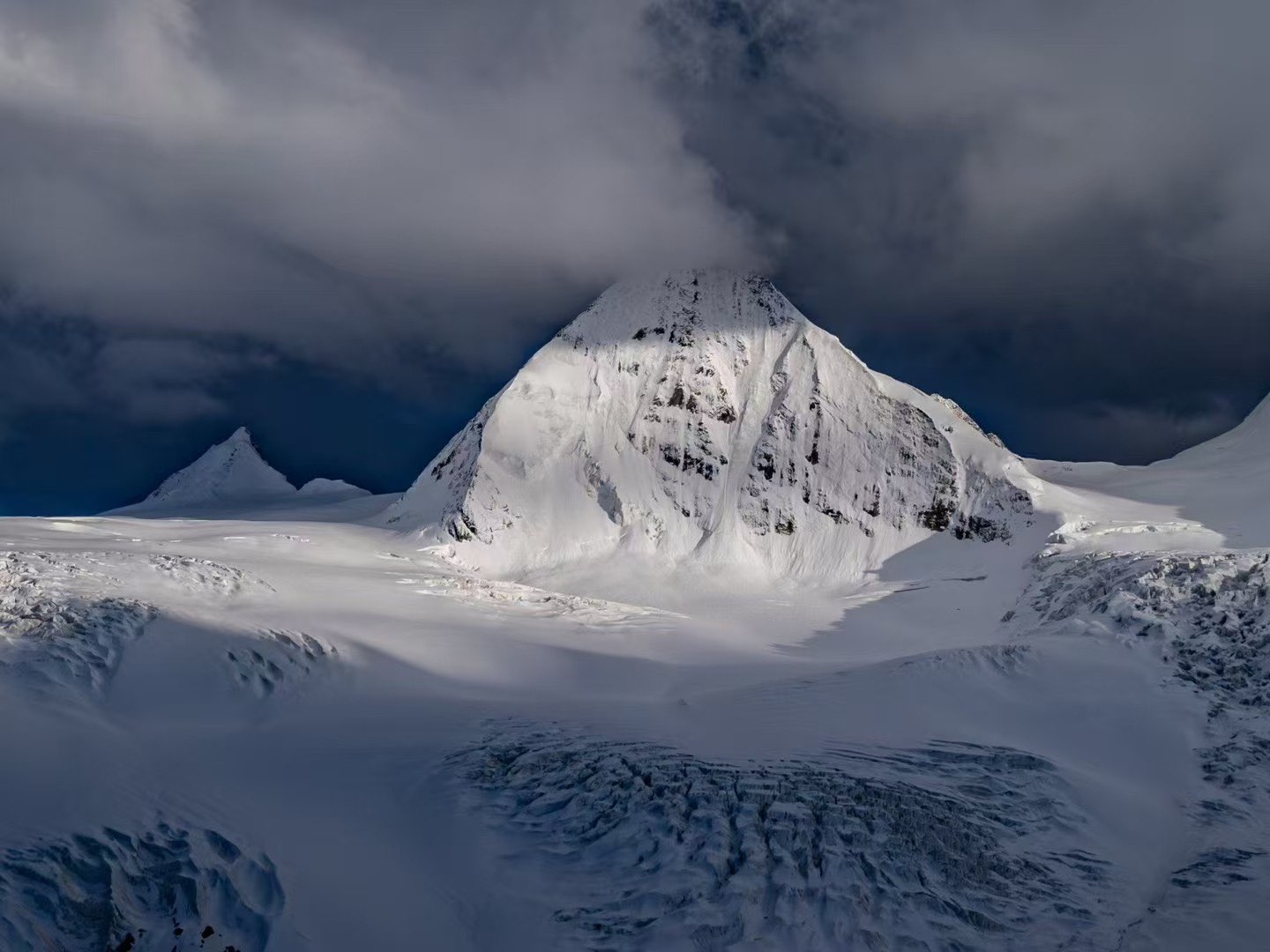 藏区雪山 第 3 张照片